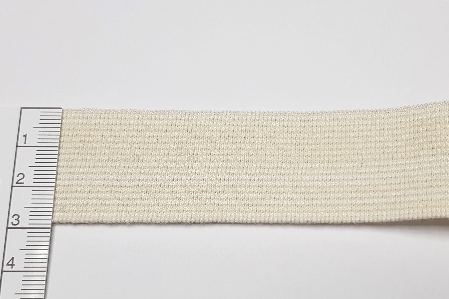 Bio Einziehgummiband - 28 mm - ecru *GANZE ROLLE* – Detailansicht