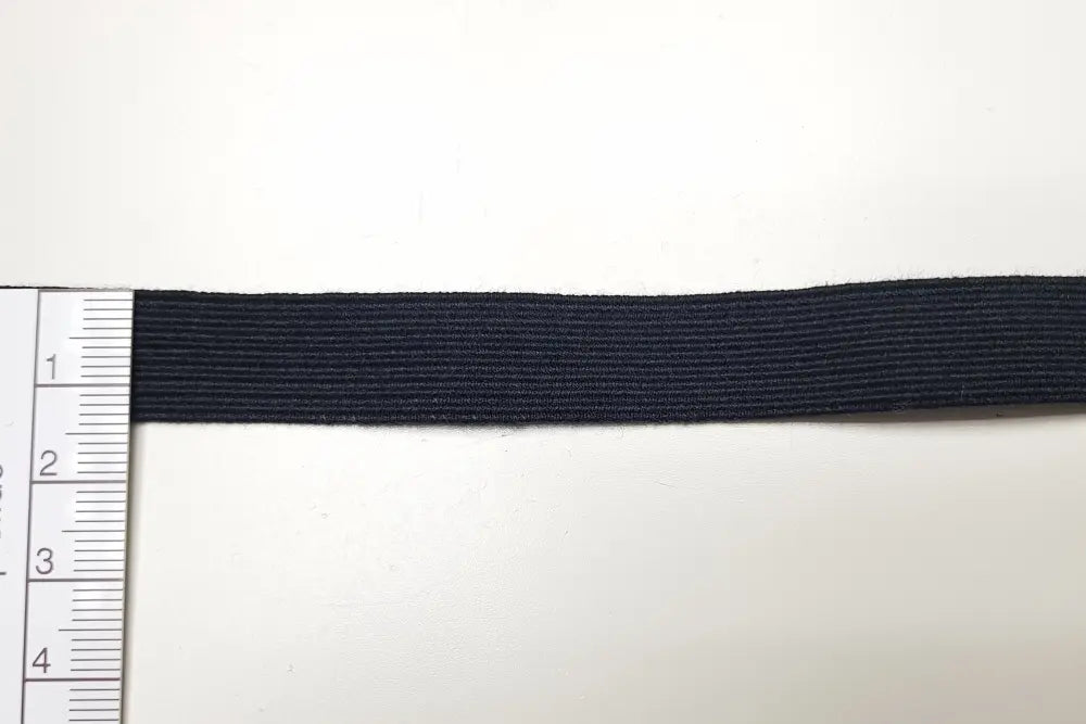 Bio Einziehgummiband - 13 mm - schwarz *GANZE ROLLE* – Detailansicht