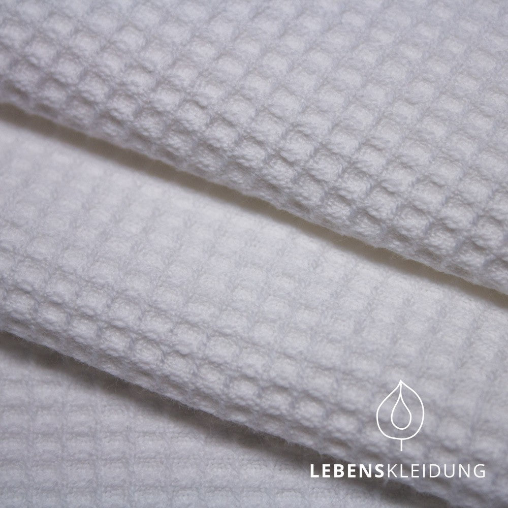 Organic small waffle - White – Close-up