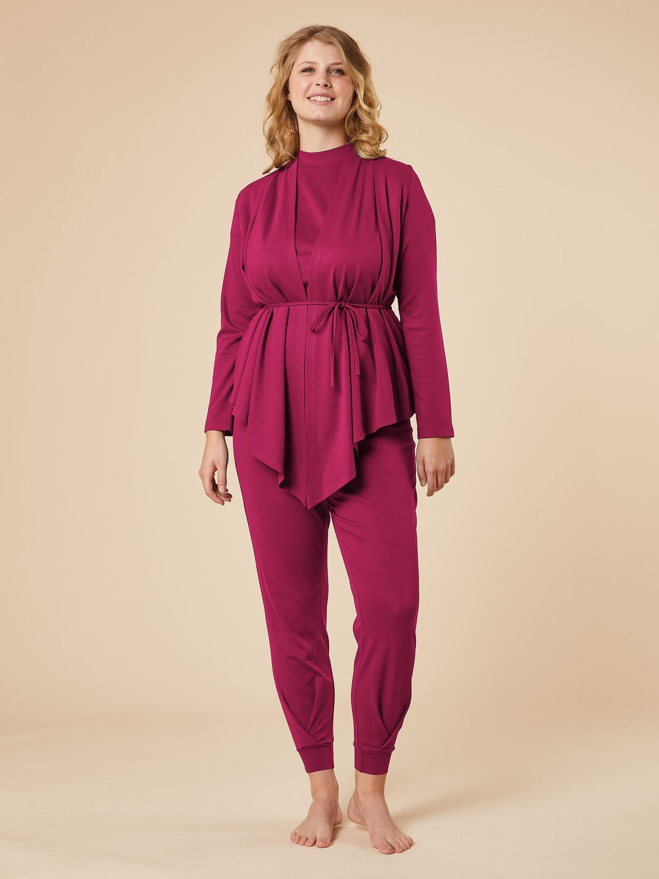 Re-Life Performance Interlock Stoff mit Ecovero Beere