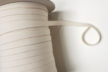 Bio Einziehgummiband - 9,5 mm - ecru - leicht *GANZE ROLLE*