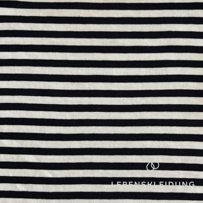 Jersey de coton biologique rayé Re-Life - Rayures Nature/Marine – Gros plan