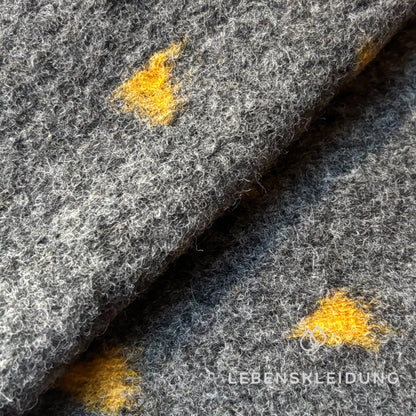 Re-Life Dotted Organic Wool Felt made from Organic Wool and Organic Cotton - Dark Grey Melange Triangle sample – Detail view