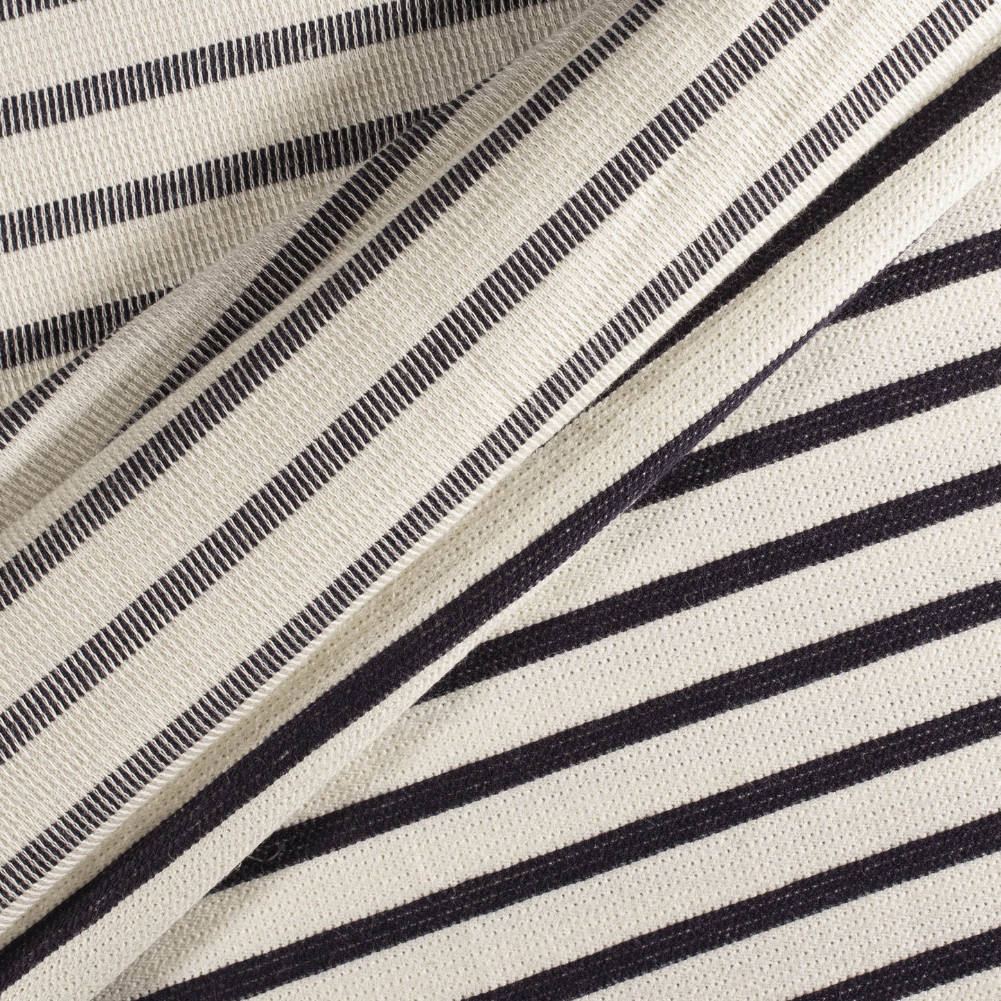 Maillot rayé Re-Life - larges rayures - blanc cassé/marine – Vue détaillée