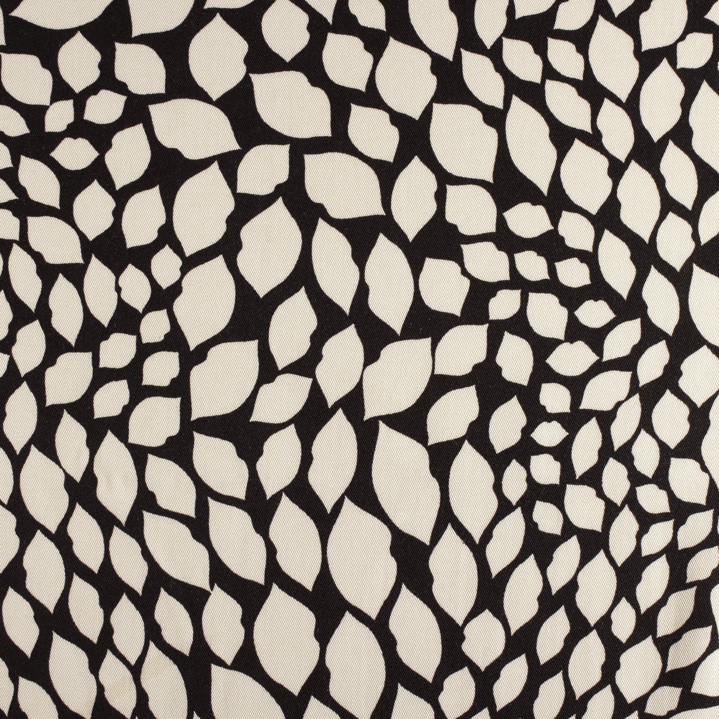 Re-Life Tencel Twill - Love Kiss – Close-up