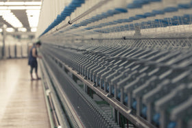 Verspinnen & Verweben – Leinenstoff entsteht